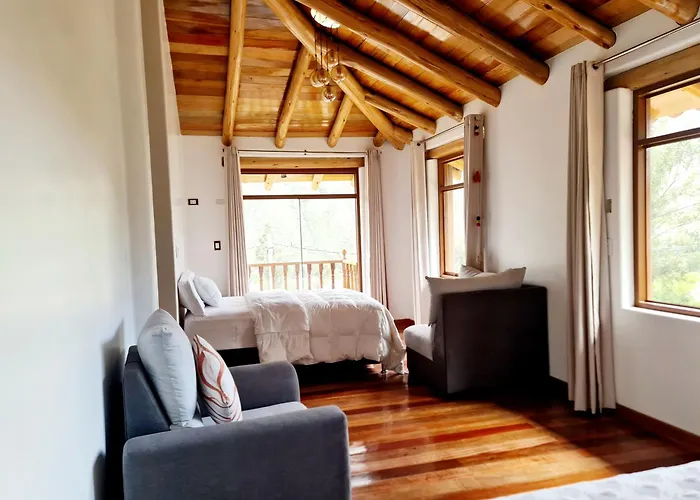 Beautiful House In The Sacred Valley, Arin Falls *