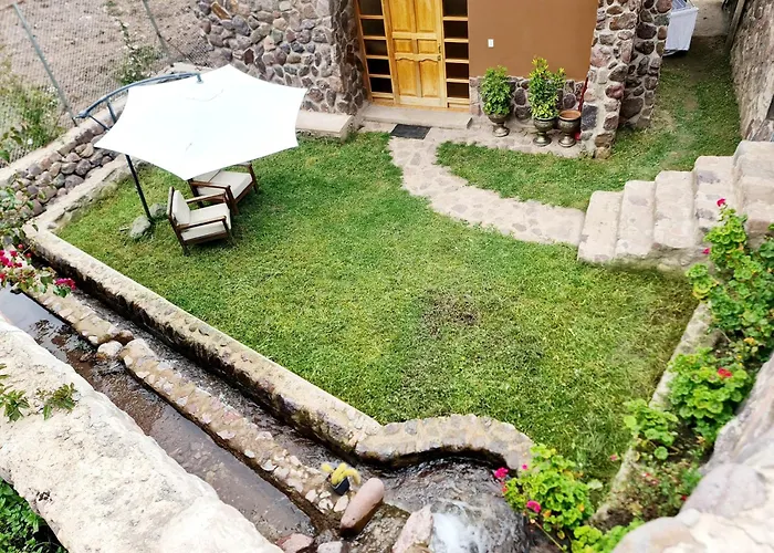 Beautiful House In The Sacred Valley, Arin Falls Calca